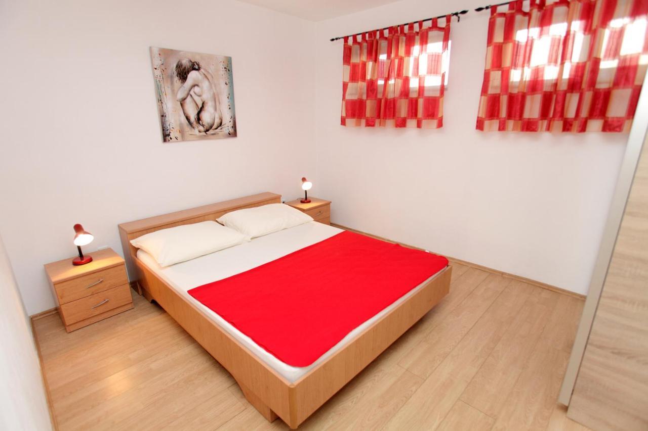 Apartments Vaska Trogir Exterior foto